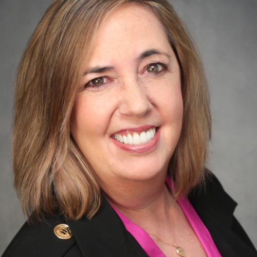 Stephanie R Gumm