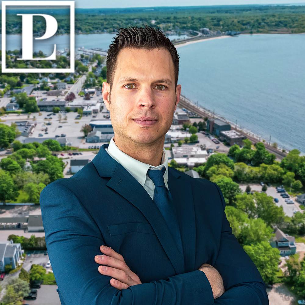 David J Pazzaglia